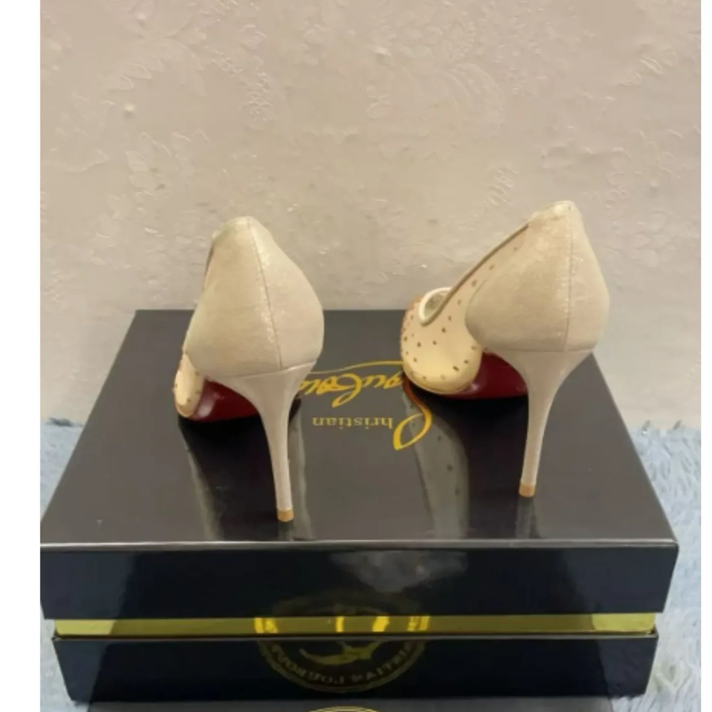Christian Louboutin Follies Strass Beige