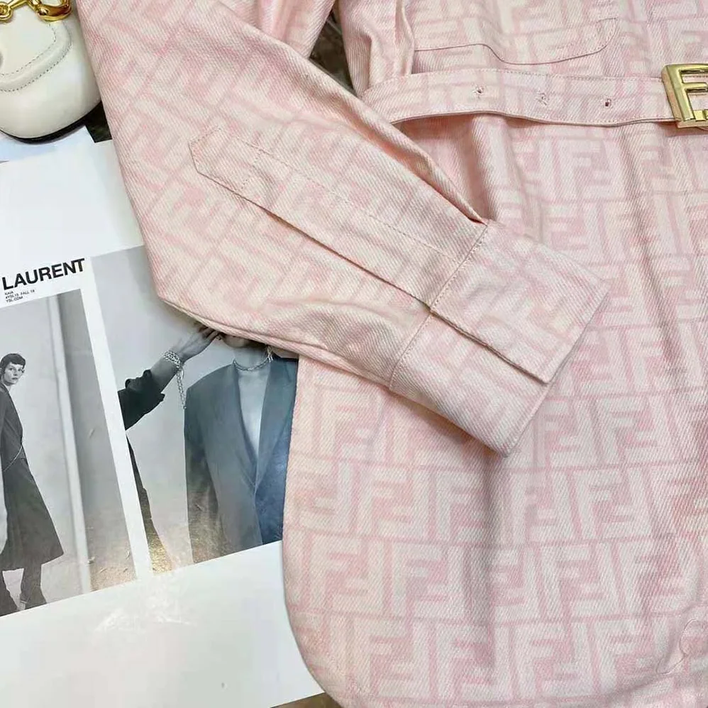 Fendi Pink Denim Go-To jacket with Shirt Collar and Low-Cut Set for Women in in Sleeves