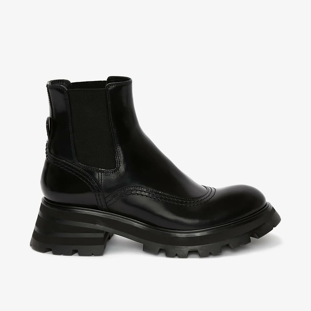 Alexander Mcqueen Wander Chelsea Boot for Women in Black Alexander Mcqueen Wander Chelsea Boot for Women in Black