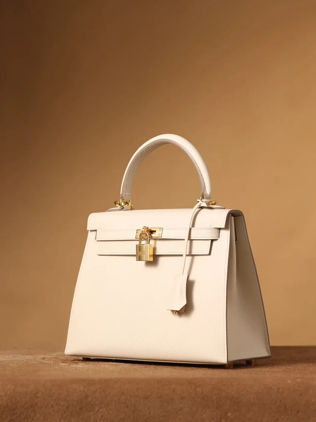 Hermes Kelly Epsom Gold Tone Lock Bag Cream 9,/ Hermes Kelly Epsom Gold Tone Lock Bag Cream 9,/