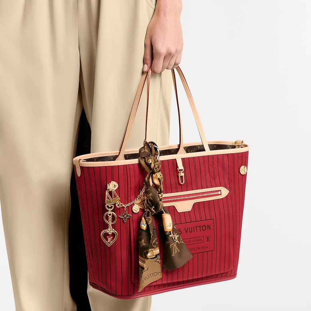 Louis Vuitton Neverfull Bandouliere Inside Out MM Tote Bag Rouge Sari Gold Hardware Textile Louis Vuitton Neverfull Bandouliere Inside Out MM Tote Bag Rouge Sari Gold Hardware Textile