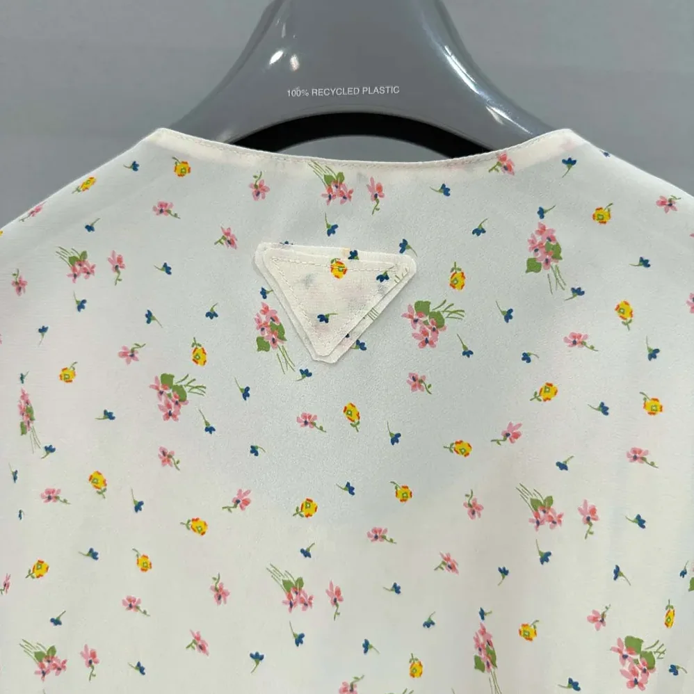 Prada Short-sleeved Floral Print Pongé Crop Top for Women Prada Short-sleeved Floral Print Pongé Crop Top for Women