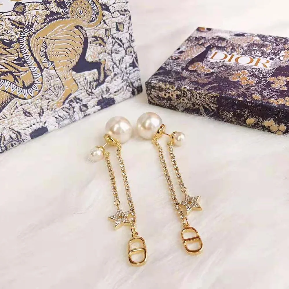 Dior Tribales Earrings Gold-Finish Metal White Resin Pearls for Women Dior Tribales Earrings Gold-Finish Metal White Resin Pearls for Women