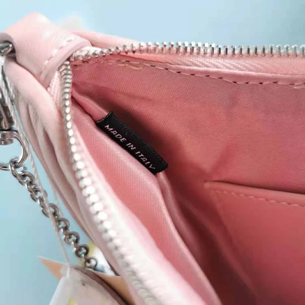 Miu Miu Small Matelasse Nappa Leather Shoulder Bag for Women in Pink Miu Miu Small Matelasse Nappa Leather Shoulder Bag for Women in Pink