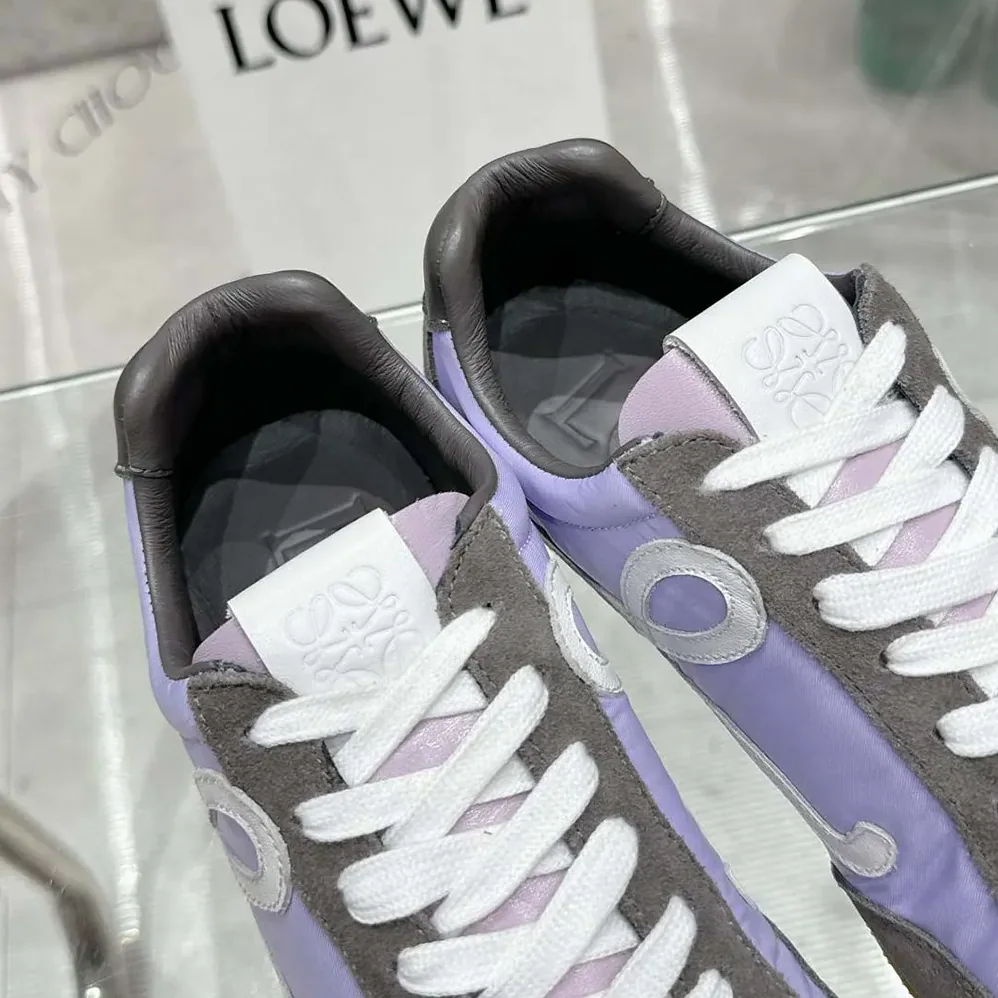 Loewe Ballet Runner 2.0 in Nylon and Calfskin for Unisex in Grey Loewe Ballet Runner 2.0 in Nylon and Calfskin for Unisex in Grey