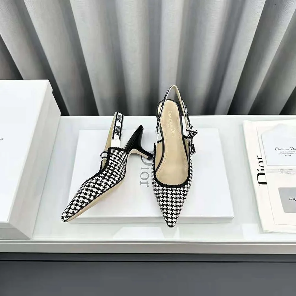 Dior J'Adior Slingback Pump Black and White Micro for Women in Houndstooth Embroidered Cotton Dior J'Adior Slingback Pump Black and White Micro for Women in Houndstooth Embroidered Cotton