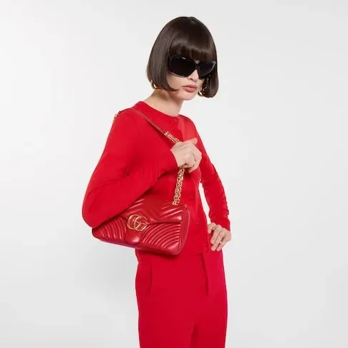 Gucci Marmont Medium Shoulder Bag in Bright Red Gold Hardware Gucci Marmont Medium Shoulder Bag in Bright Red Gold Hardware