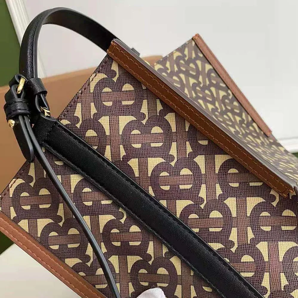 Burberry Small Monogram E for Women in canvas Peggy Bucket Bag