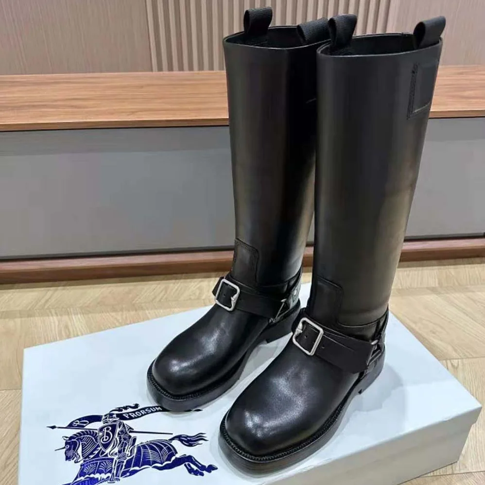 Burberry Leather Saddle Tall Boots for Women in Black Burberry Leather Saddle Tall Boots for Women in Black