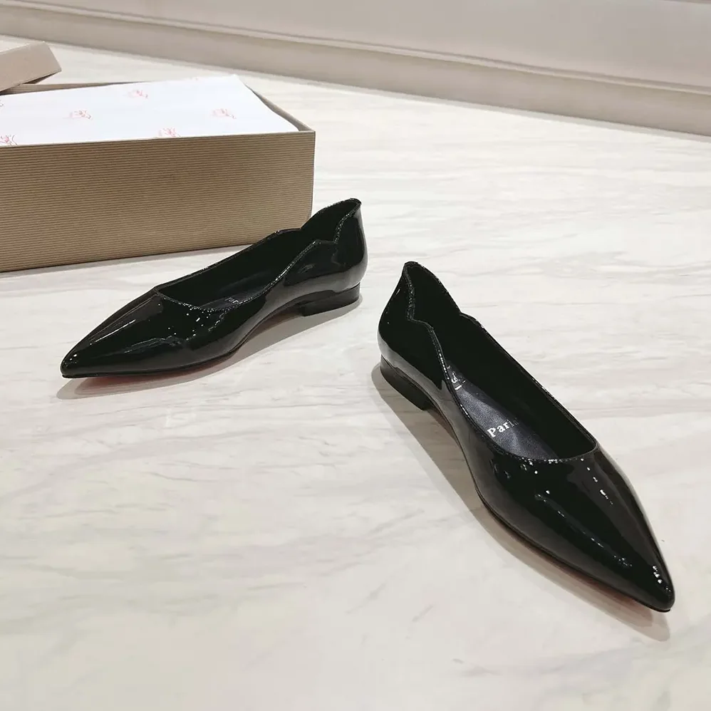 Christian Louboutin Hot Chickita Ballerinas Patent Calf Leather for Women in Black Christian Louboutin Hot Chickita Ballerinas Patent Calf Leather for Women in Black