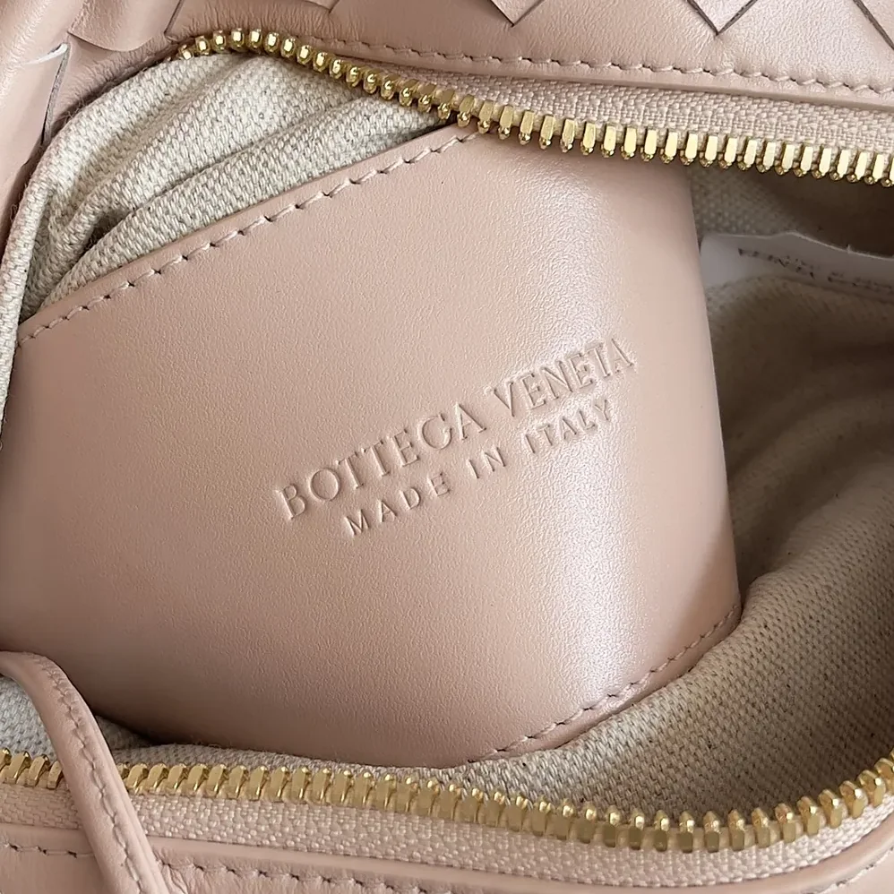 Bottega Veneta Top Handle Loop in Intrecciato Leather for Women in Pink