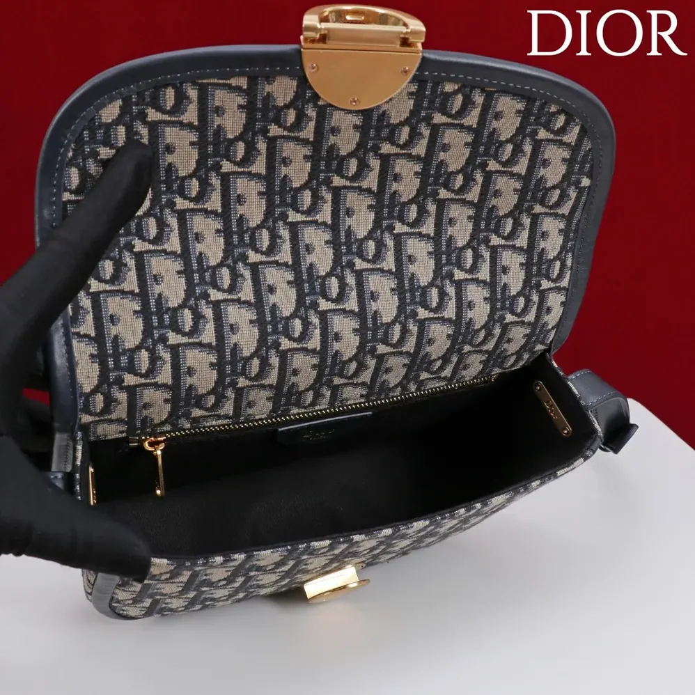 Dior Medium Dior Médaillon Flap Bag Blue Dior Oblique Jacquard for Women