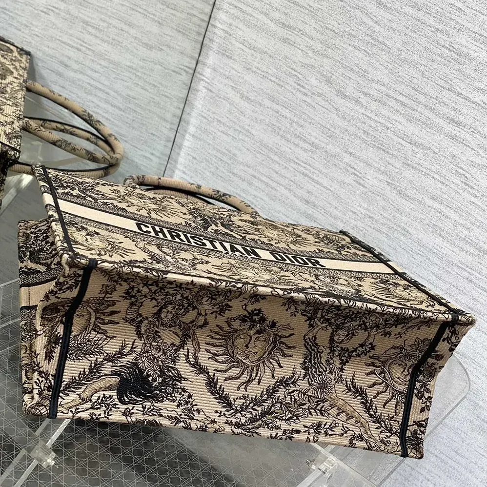 Dior Large Dior Book Tote Beige and Black Toile de Jouy Soleil Embroidery for Women Dior Large Dior Book Tote Beige and Black Toile de Jouy Soleil Embroidery for Women