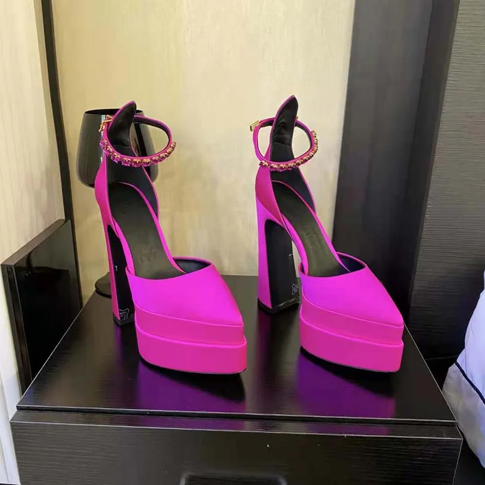 Versace Aevitas Pointy Platform Pumps in 16cm Heel Height for Women in Pink Versace Aevitas Pointy Platform Pumps in 16cm Heel Height for Women in Pink