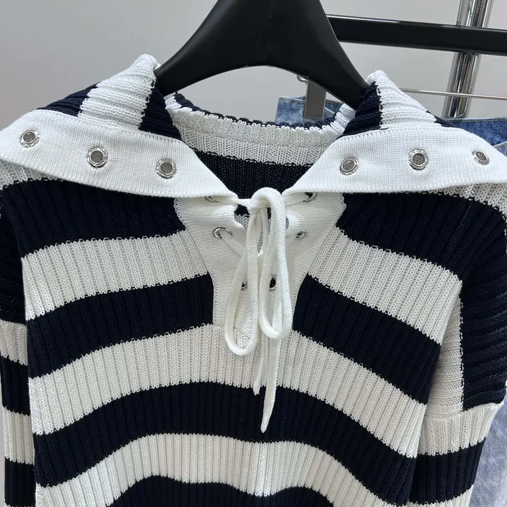 Dior Marinière Sweater White and Navy Blue Ribbed Cotton Knit for Women Dior Marinière Sweater White and Navy Blue Ribbed Cotton Knit for Women