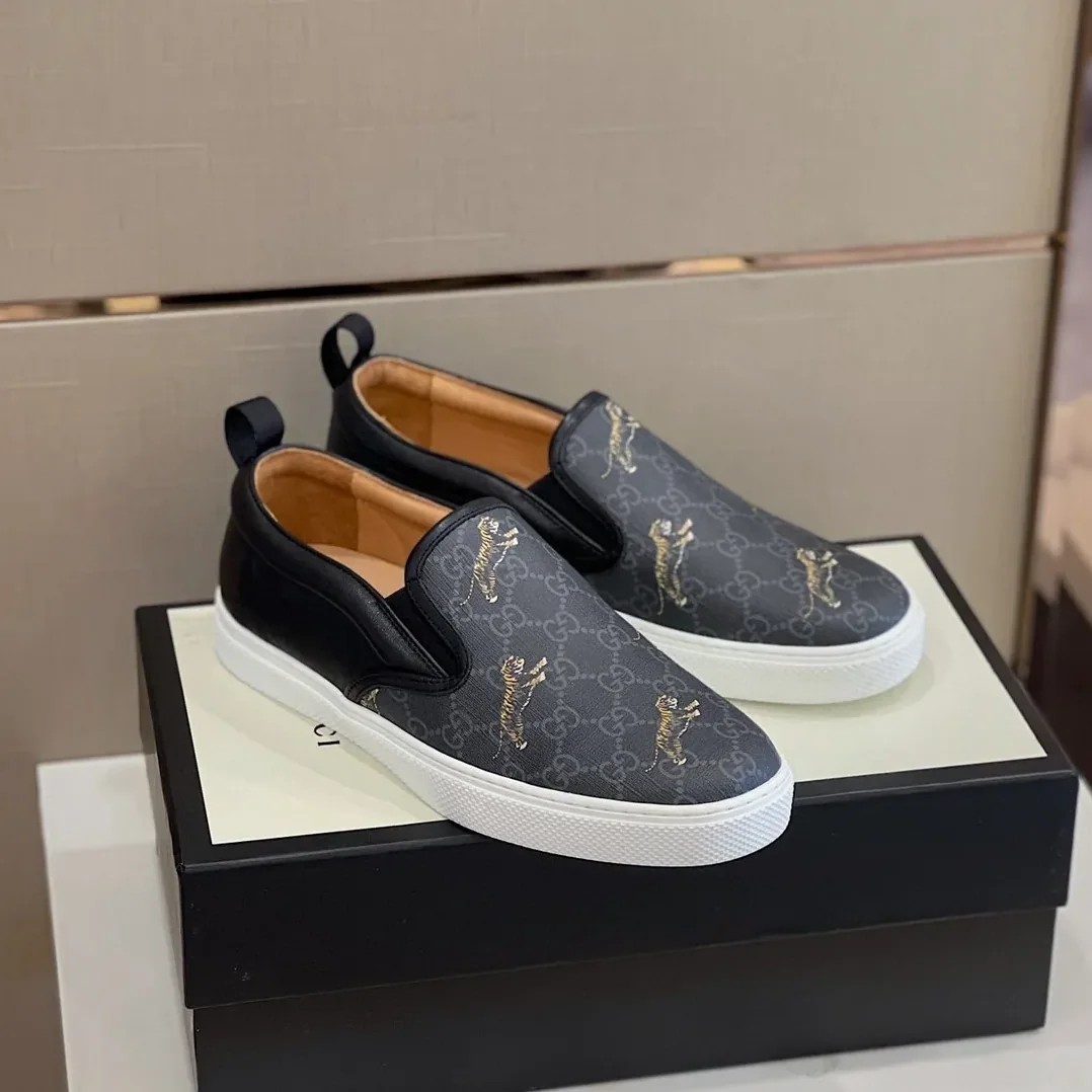 Gucci Ace GG Supreme Slip-On With Tigers Printed Black for Men