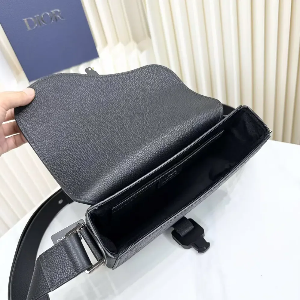 Dior Small Saddle Messenger Bag with Flap Black Dior Gravity Leather for Men