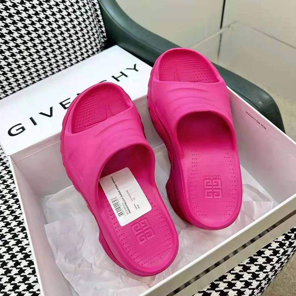 Givenchy Marshmallow Wedge Sandals in Rubber for Women in Pink