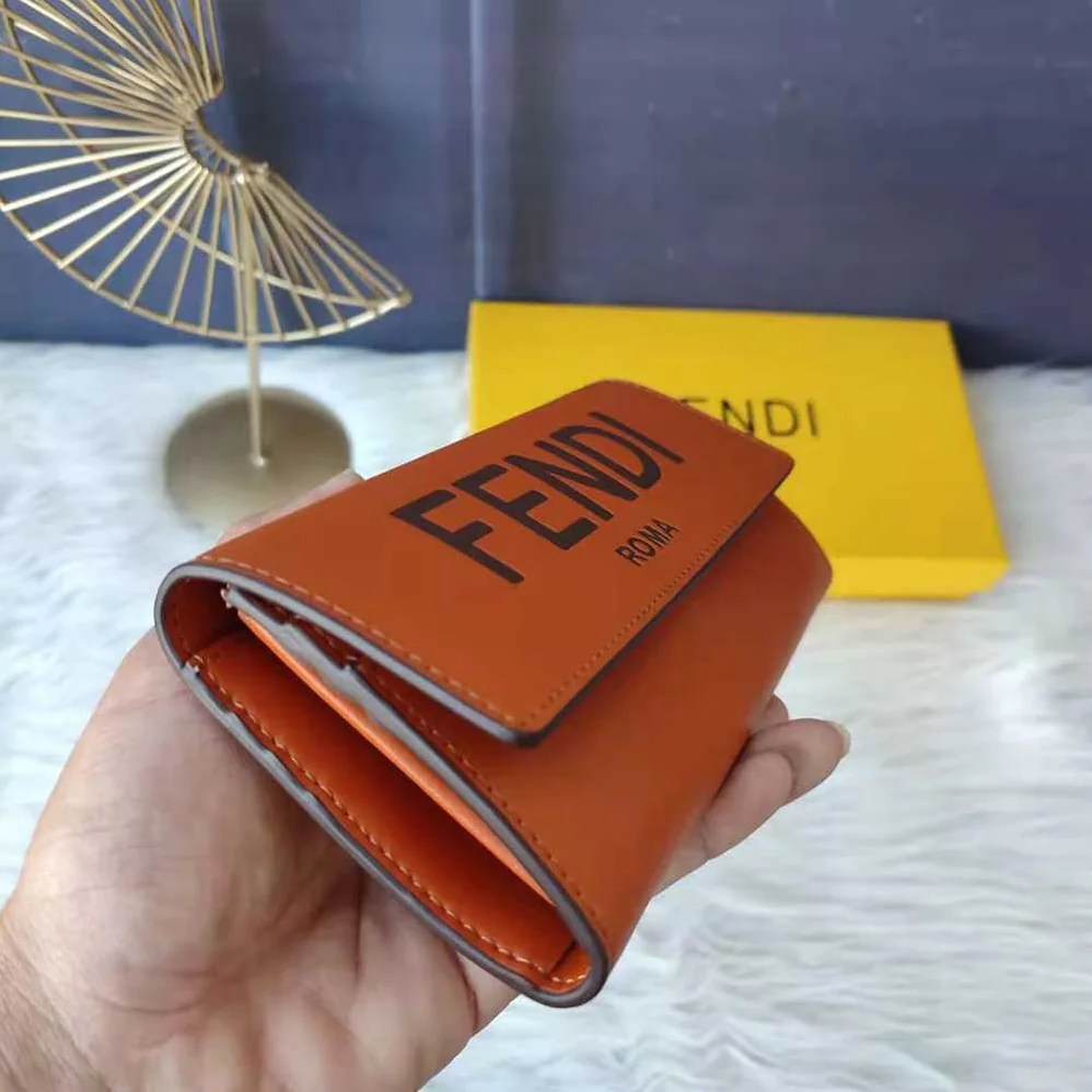 Fendi Continental Brown Leather Wallet Fastened with a Snap Button for Women Fendi Continental Brown Leather Wallet Fastened with a Snap Button for Women