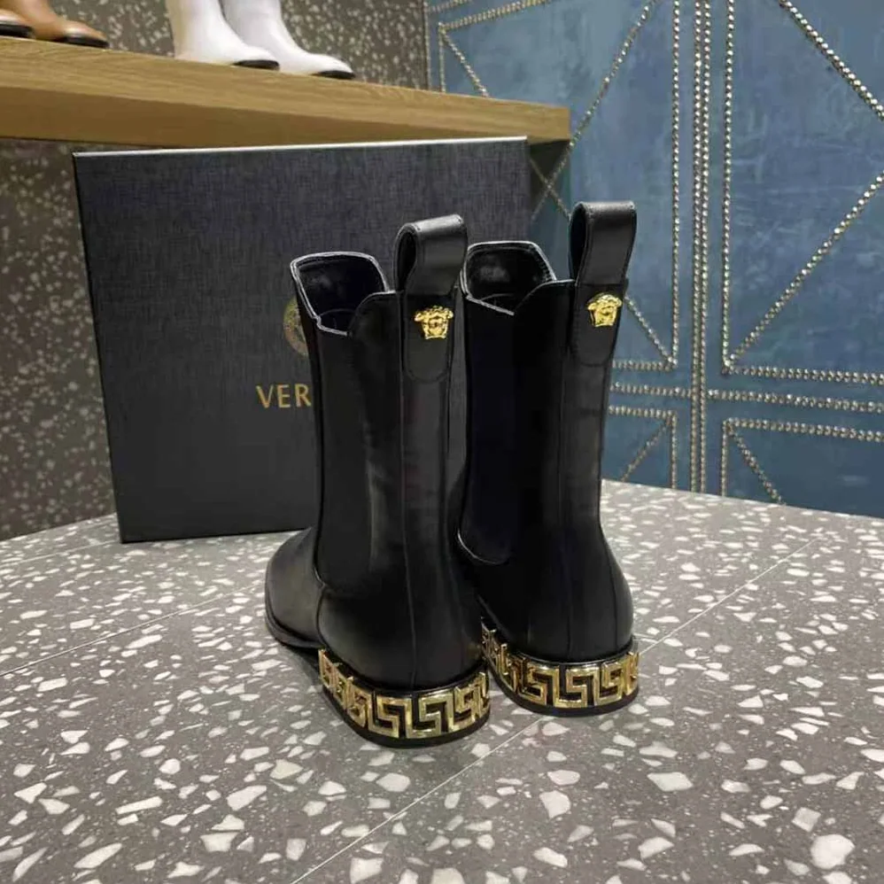 Versace Greca Chelsea Boots in Calf leather for Women in Black