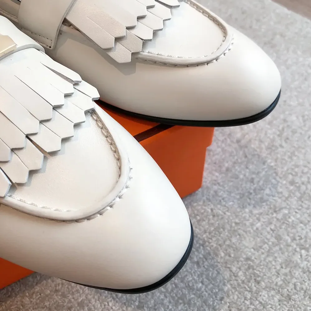 Hermes Royal loafer in Calfskin for Women in White Hermes Royal loafer in Calfskin for Women in White