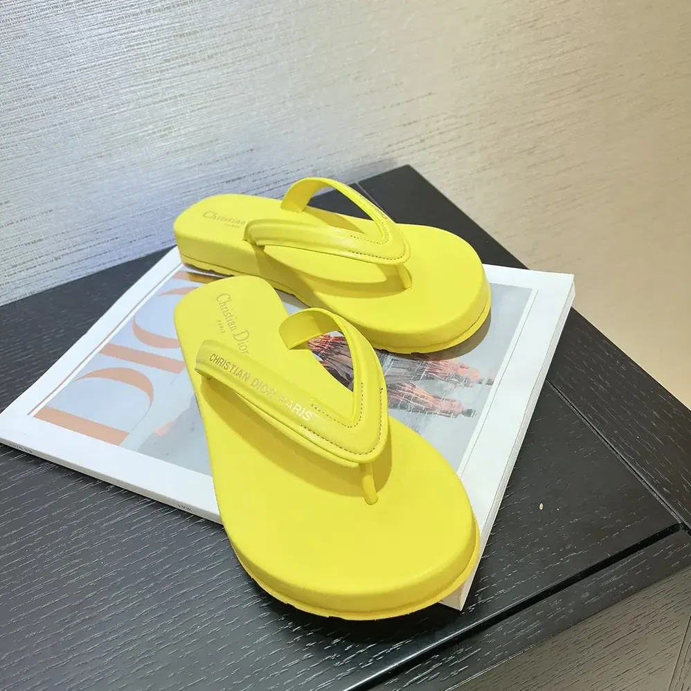 Dior Diorsea Thong Sandal Lemon Yellow Leather for Women in Effect Fabric