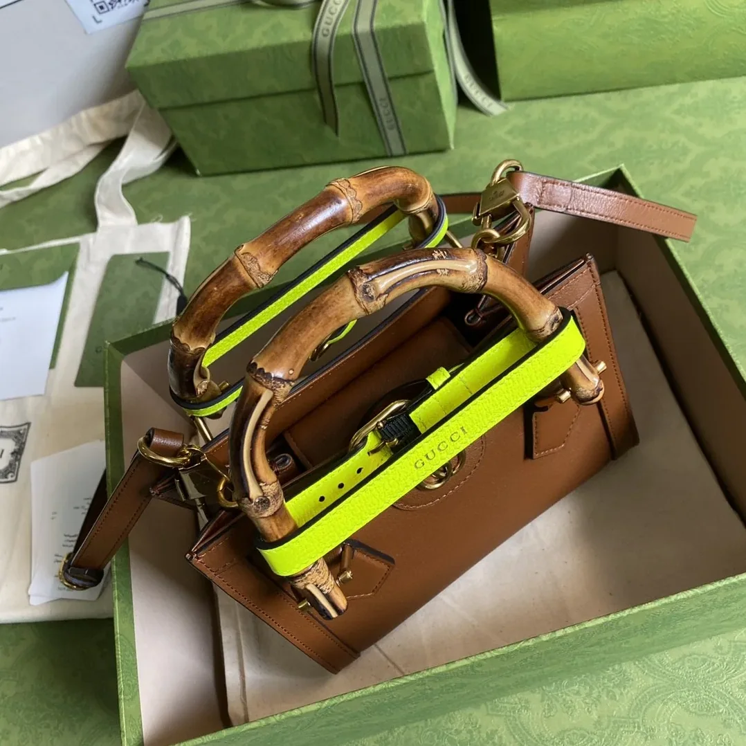 Gucci Diana Mini Tote Bag Brown / GG Gucci Diana Mini Tote Bag Brown / GG