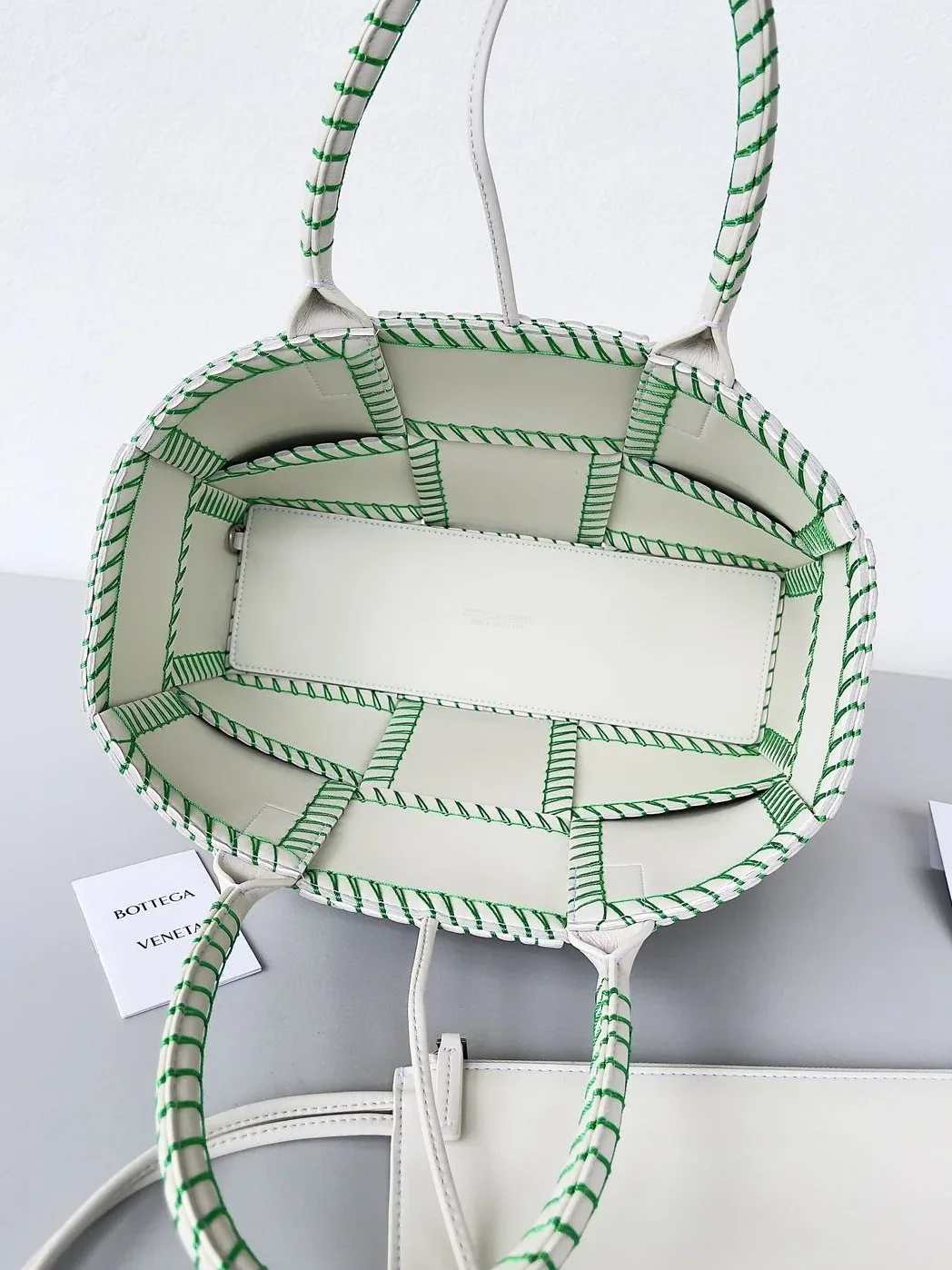 Bottega Veneta Small Arco Tote Bag White Bottega Veneta Small Arco Tote Bag White