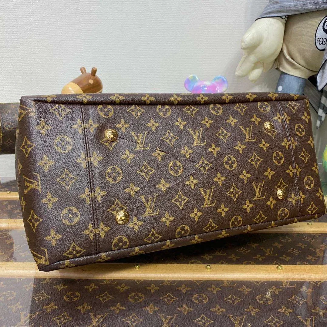 Louis Vuitton Artsy MM Monogram Canvas Brown / LV