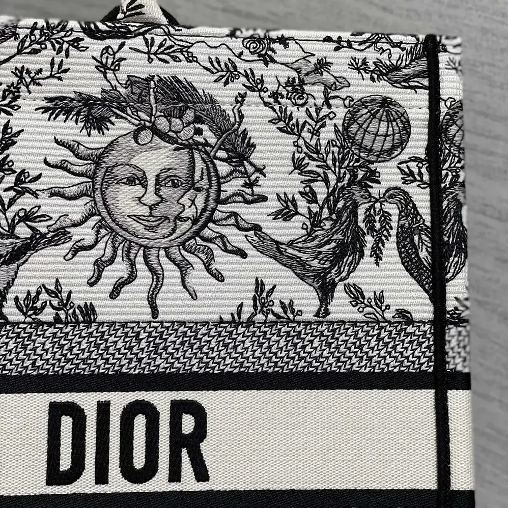 Dior Large Dior Book Tote White and Black Toile de Jouy Soleil Embroidery for Women Dior Large Dior Book Tote White and Black Toile de Jouy Soleil Embroidery for Women