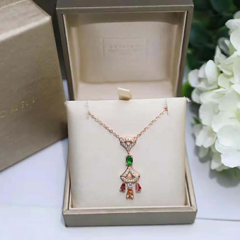 Bvlgari Divas Dream Necklace 18 KT Rose Gold for Women Bvlgari Divas Dream Necklace 18 KT Rose Gold for Women