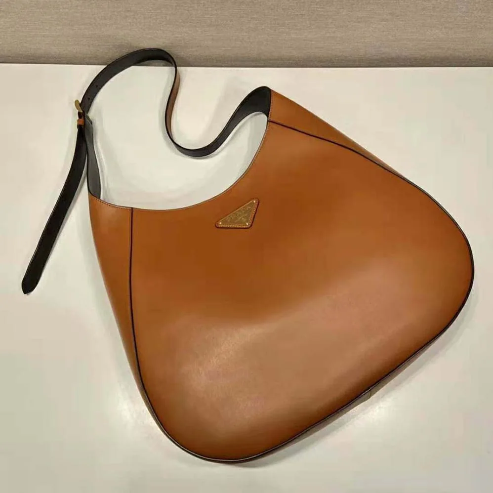 Prada Large Leather Shoulder Bag with Topstitching for Women in Brown Prada Large Leather Shoulder Bag with Topstitching for Women in Brown