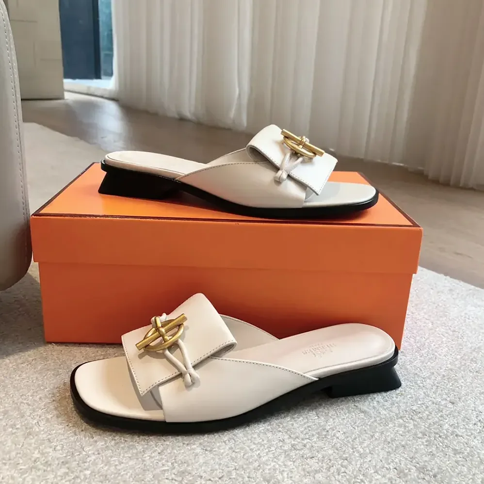 Hermes Isle Sandal in Calfskin Leather-White H241145Z for Women Hermes Isle Sandal in Calfskin Leather-White H241145Z for Women