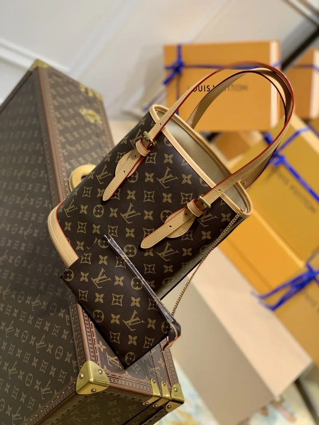 Louis Vuitton Petit Bucket Bag Monogram Canvas Louis Vuitton Petit Bucket Bag Monogram Canvas