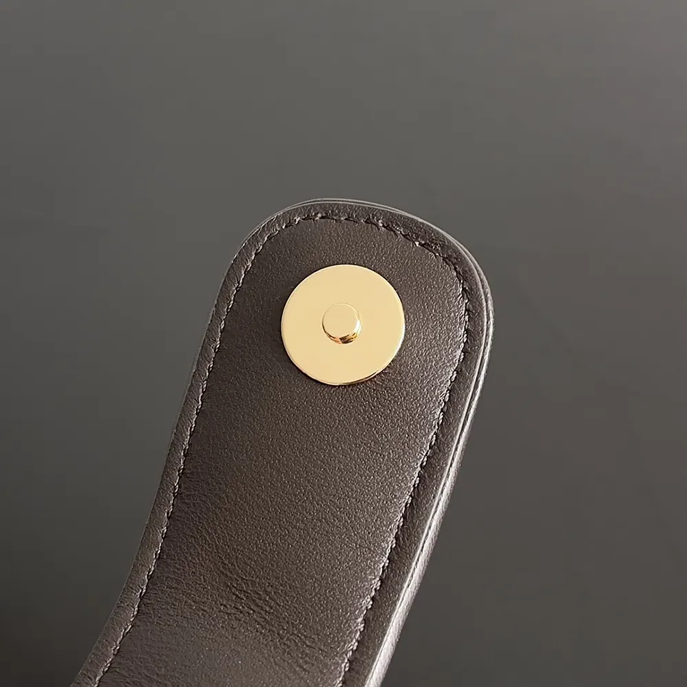 Bottega Veneta Small Lauren 1980 for Women in Chocolate