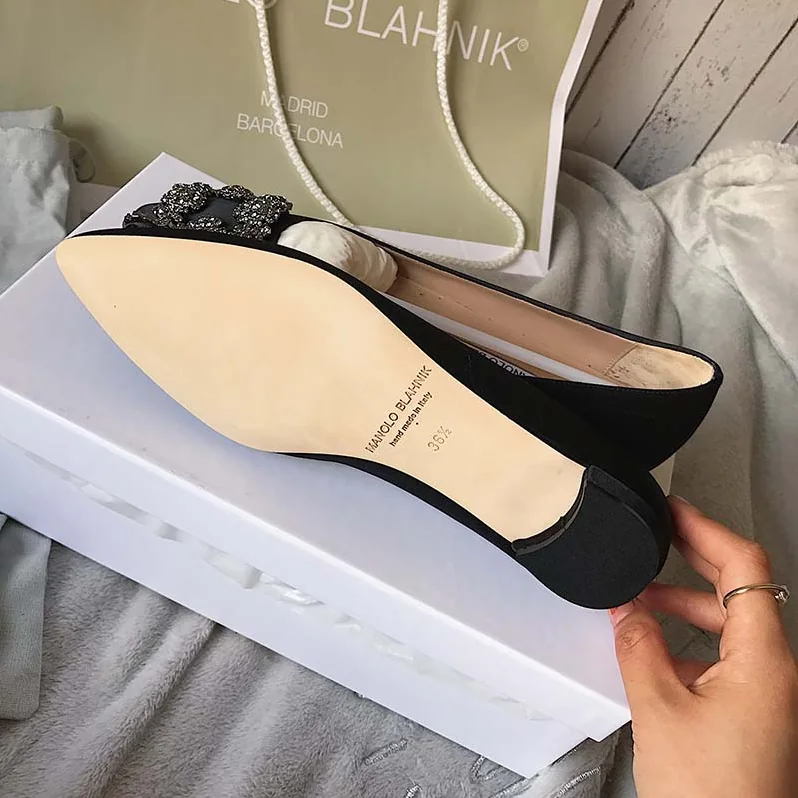 Manolo Blahnik Hangisiflat Satin Jewel Buckled Flats Shoes for Women in Black Manolo Blahnik Hangisiflat Satin Jewel Buckled Flats Shoes for Women in Black