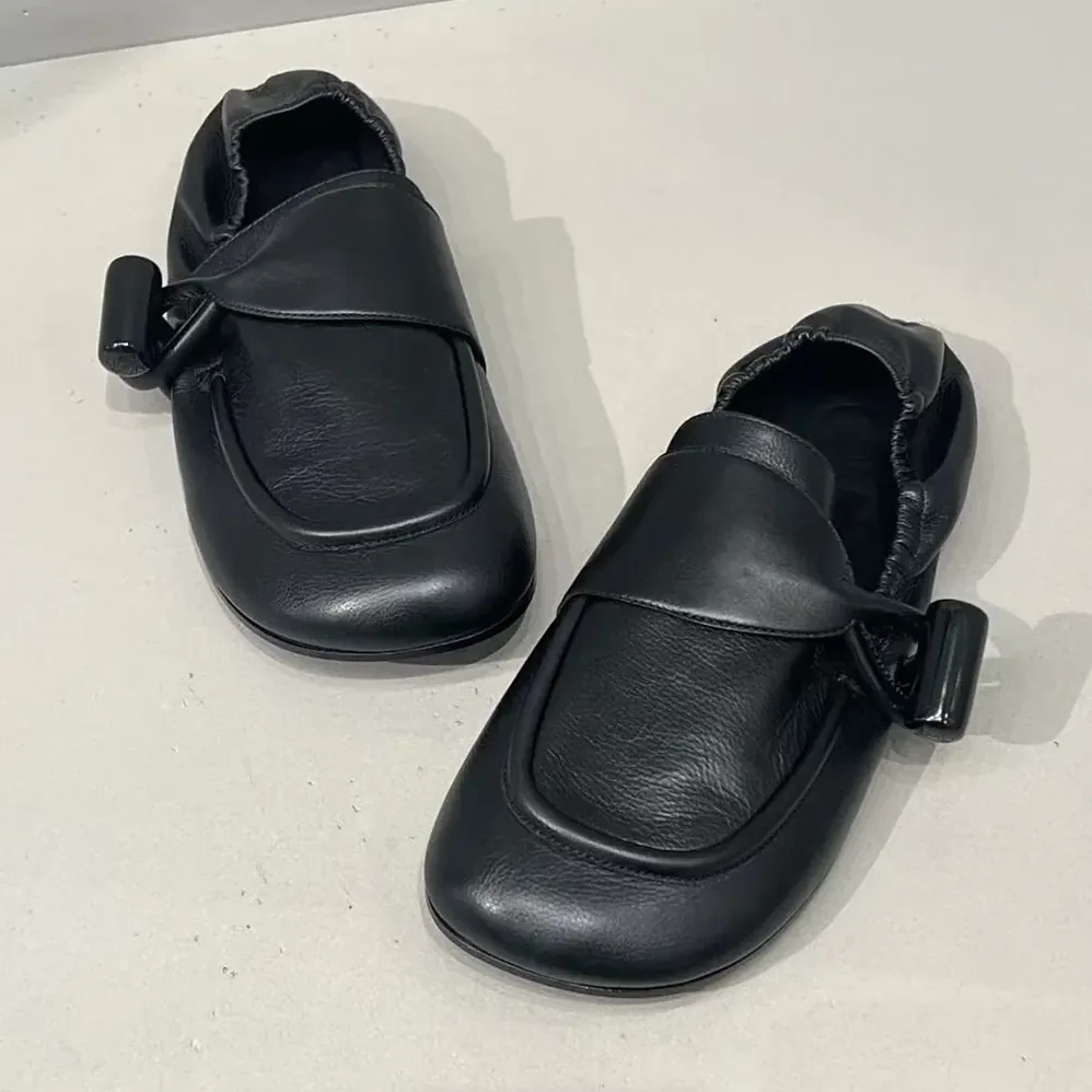 Loewe Toggle Loafer in Shiny Smooth Calfskin for Women in Black