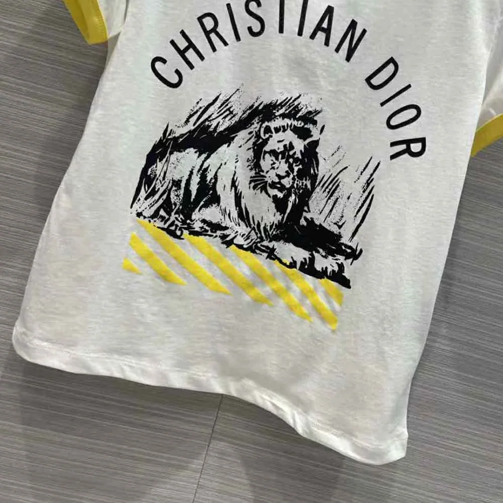 Dior T-shirt White Cotton Jersey with Fluorescent Yellow D for Women in Jungle Pop Motif