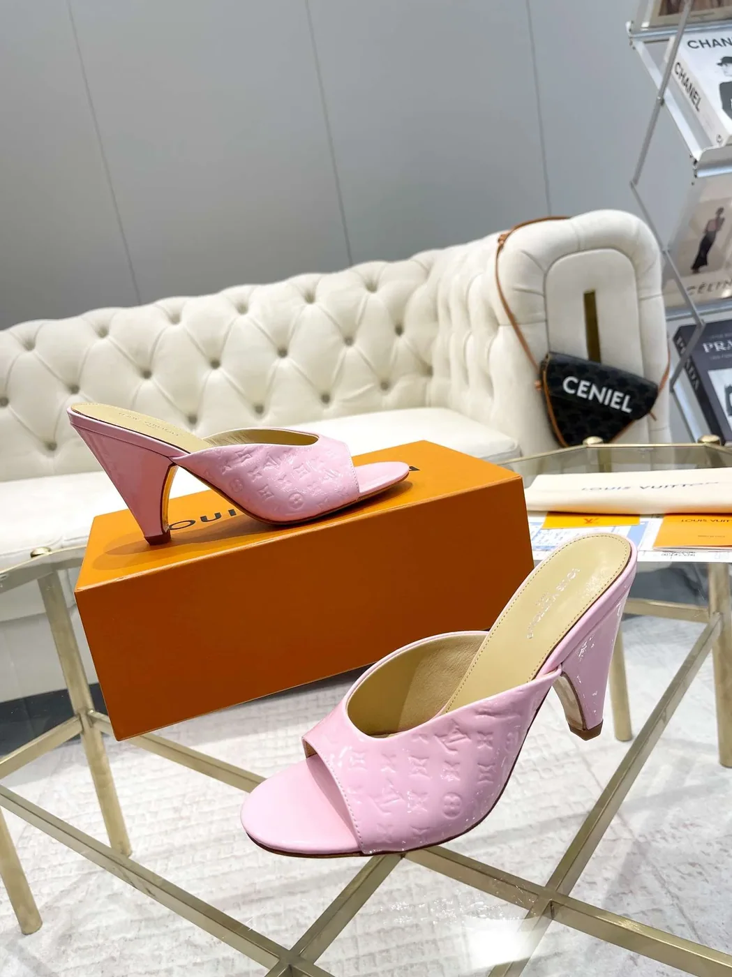 Louis Vuitton Super Mule White 1ACJ51 Louis Vuitton Super Mule White 1ACJ51