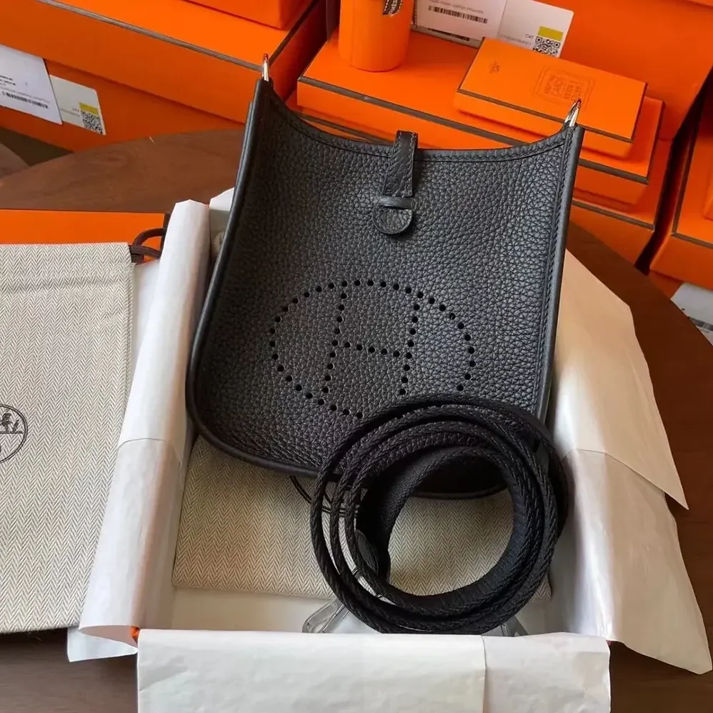 Hermes Evelyne 16 Amazone in Clemence Leather for Women in Black/Silver