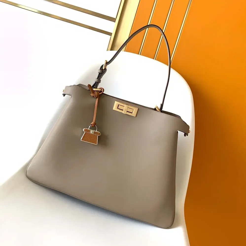 Fendi Peekaboo Soft Large Dove gray Leather Bag for Women