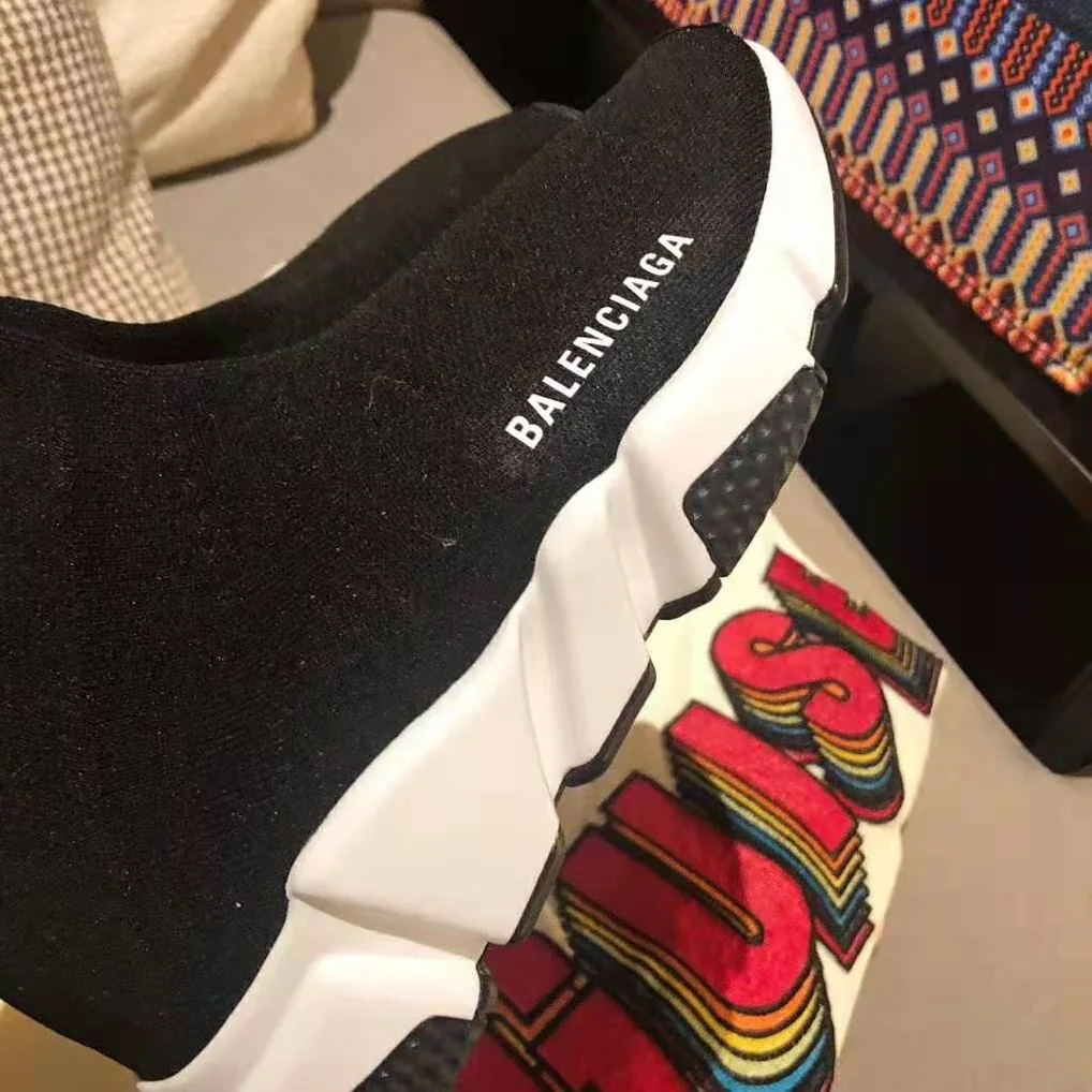 Balenciaga Speed Trainers in Knit and Balenciaga Logo for Unisex in Black