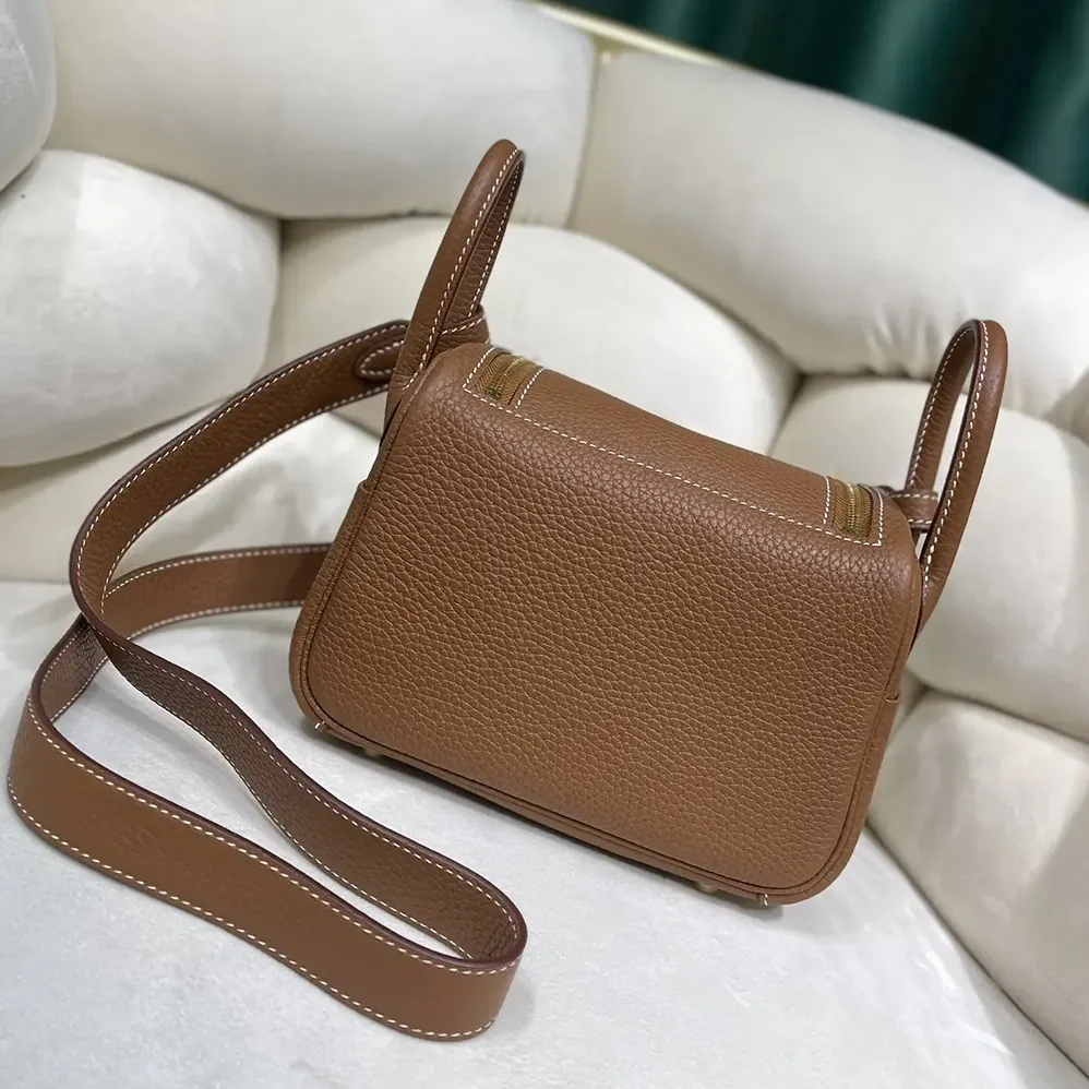 Hermes Lindy Mini 19 in Clemence Leather for Women in Brown/Gold