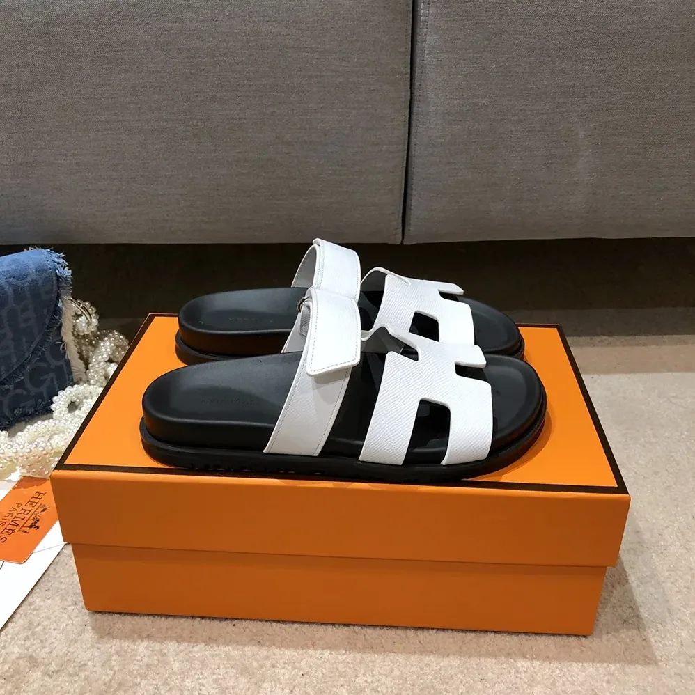 Hermes Chypre Sandal-White H222100Zv90380 for Unisex Hermes Chypre Sandal-White H222100Zv90380 for Unisex