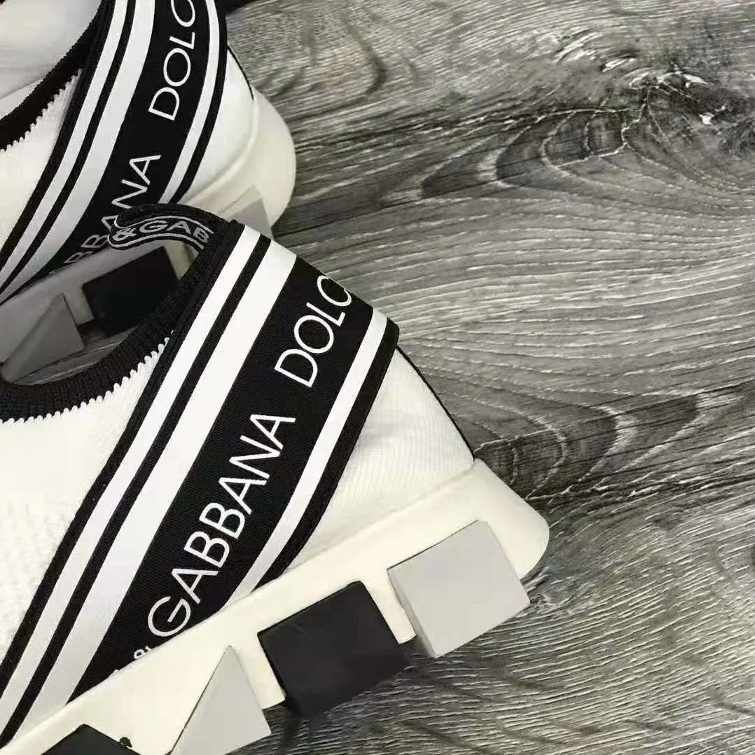 Dolce Gabbana D&G Graffiti Print Sorrento Sneakers for Unisex in White Dolce Gabbana D&G Graffiti Print Sorrento Sneakers for Unisex in White