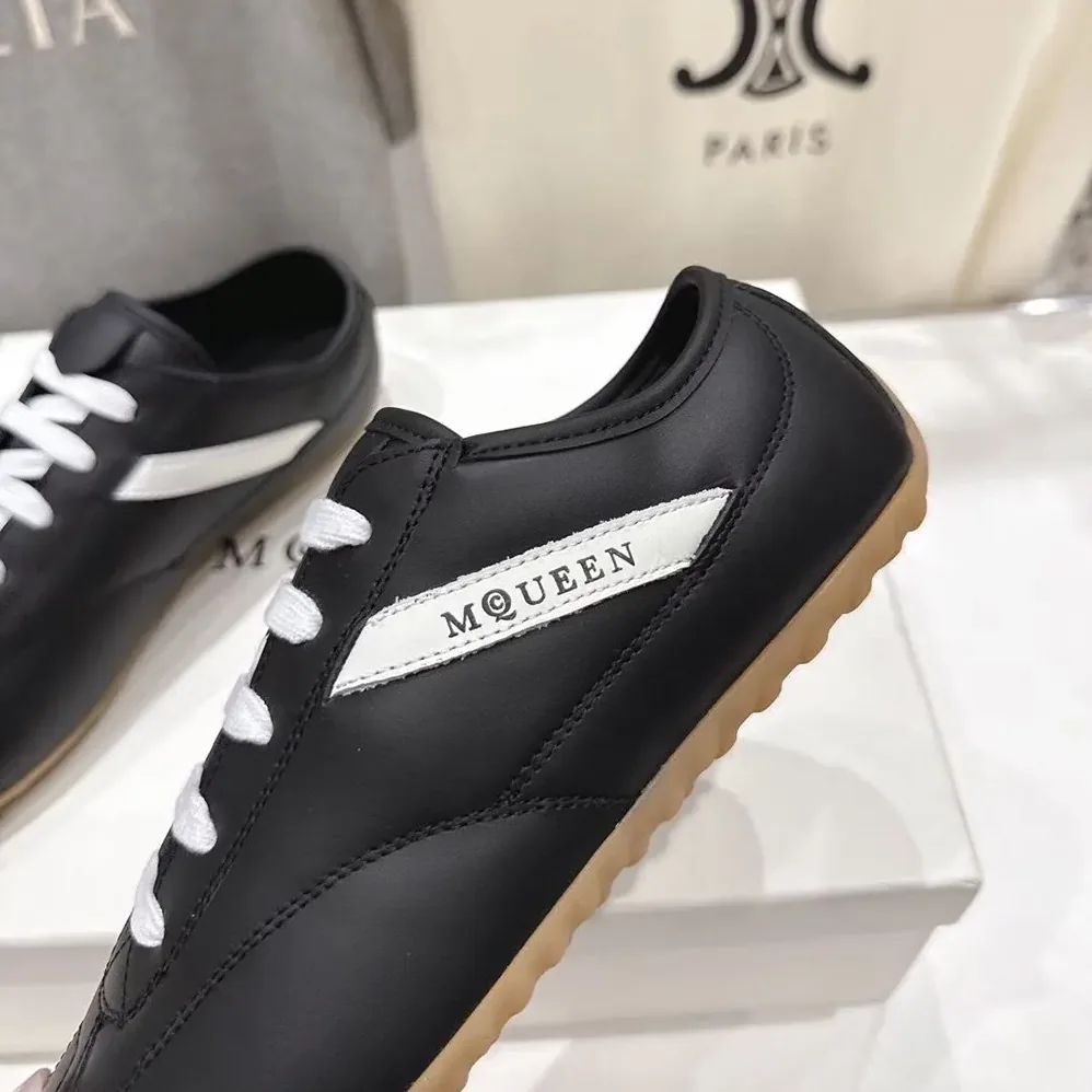 Alexander Mcqueen Boxe Sneaker in Black for Unisex Alexander Mcqueen Boxe Sneaker in Black for Unisex