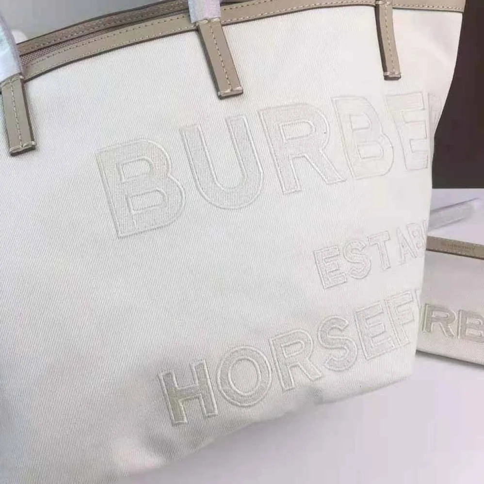 Burberry Mini Horseferry Linen Cotton Canvas Beach Tote for Women in Beige
