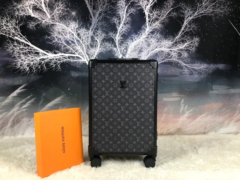 Louis Vuitton Rolling Trunk Black /