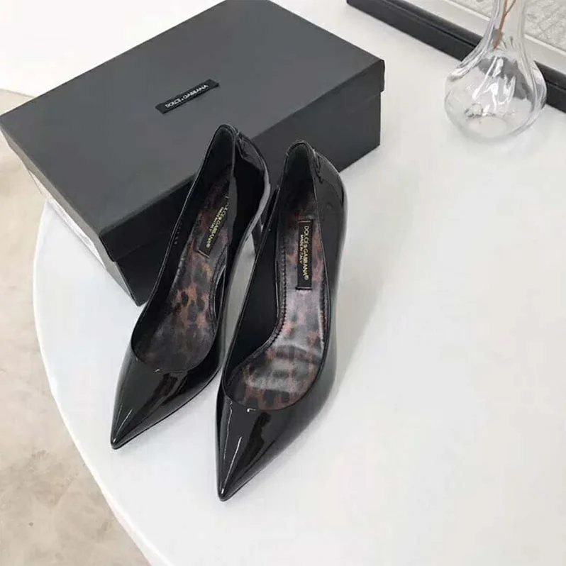 Dolce Gabbana D&G Shoes Patent Leather Pump with Leopard Sole 80mm Heel Hight for Women in Black Dolce Gabbana D&G Shoes Patent Leather Pump with Leopard Sole 80mm Heel Hight for Women in Black
