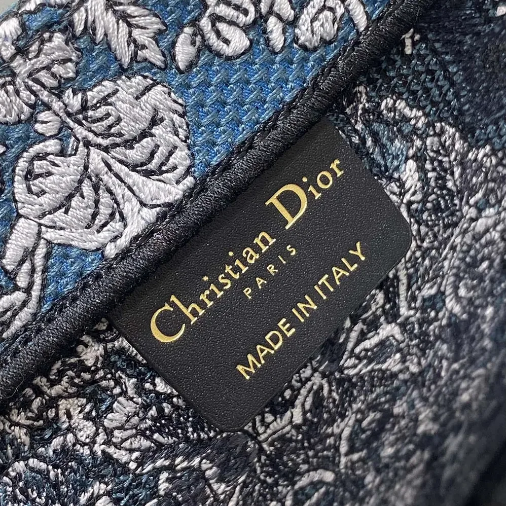 Dior Medium Dior Book Tote Blue Embroidery with White Dior Around the World Motif for Women Dior Medium Dior Book Tote Blue Embroidery with White Dior Around the World Motif for Women